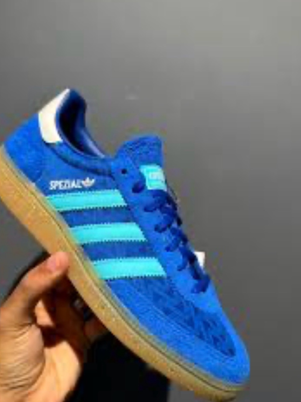 adidas Handball Spezial Blue Suede Sneakers with aqua Stripes, sz 9, new w box💙🩵